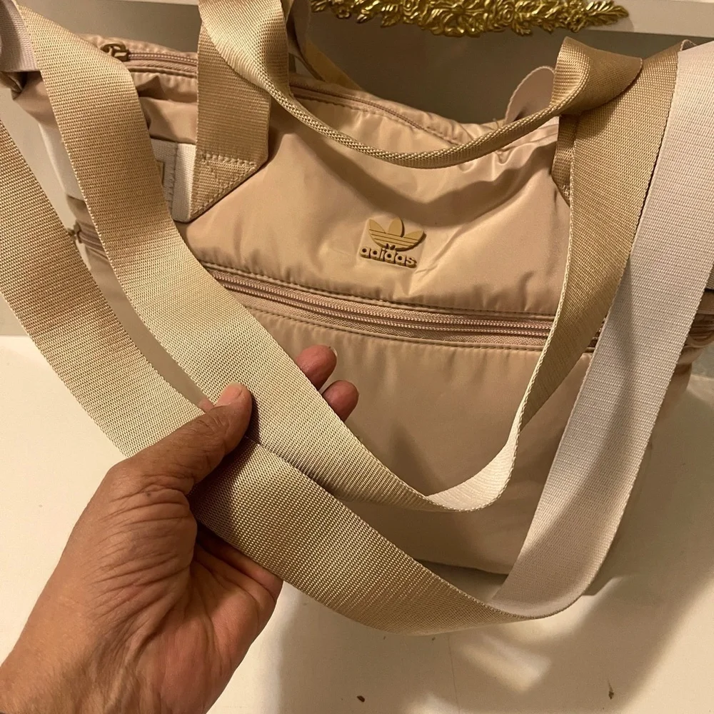 adidas Originals Puffer Shopper Tote bag in great condition.Peach color